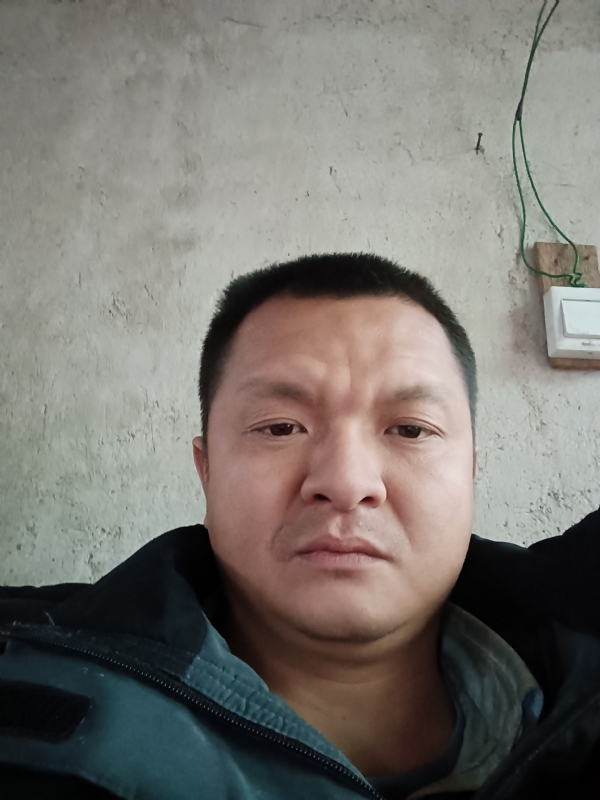 兰成龙的第二张照片--龙岩残疾人相亲网